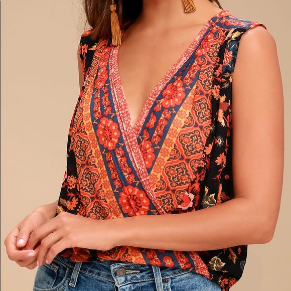 Free People Tops - NWOT💥Free People Havana Floral Print Surplice Top
